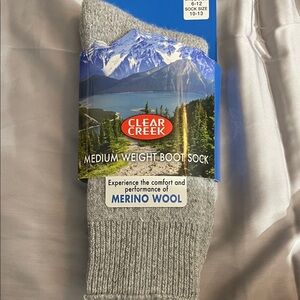 Merino Wool Medium Weight Boot Sock Size 6-12 Light Gray NWT